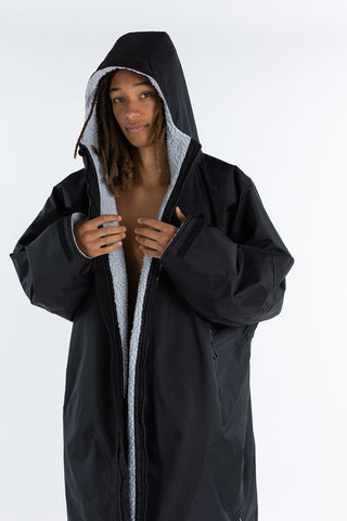 UNISEX BLACK/GREY LONG SLEEVE DRYROBE